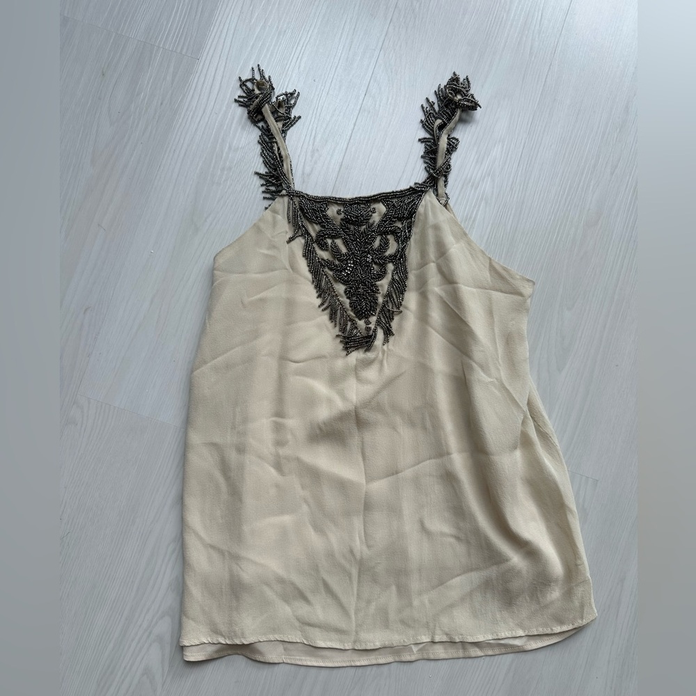 Beautiful top by HH